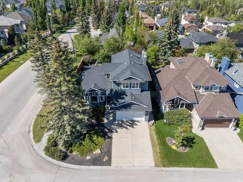 145 Straddock Crescent SW Calgary AB T3H 2S8