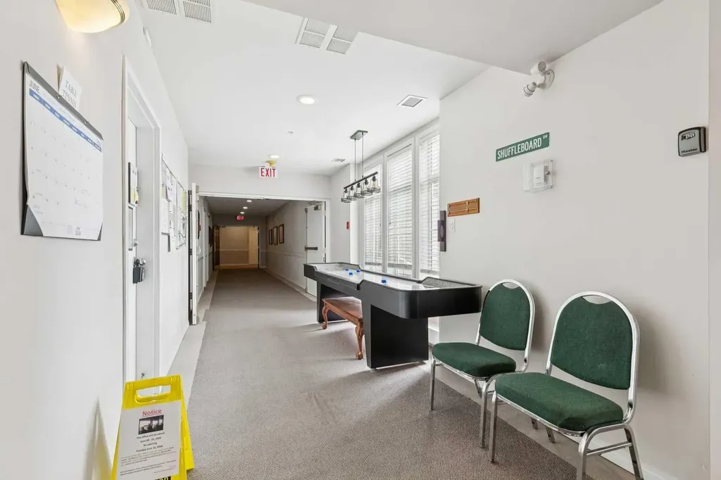5201 Dalhousie Drive NW Calgary AB T3A 5Y7