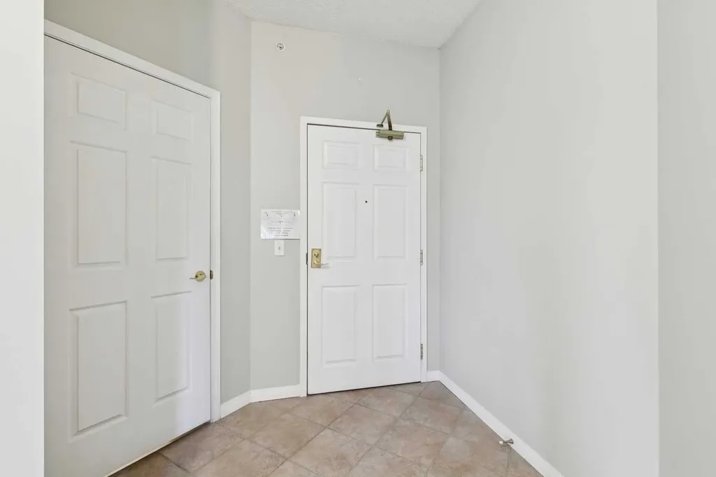 5201 Dalhousie Drive NW Calgary AB T3A 5Y7