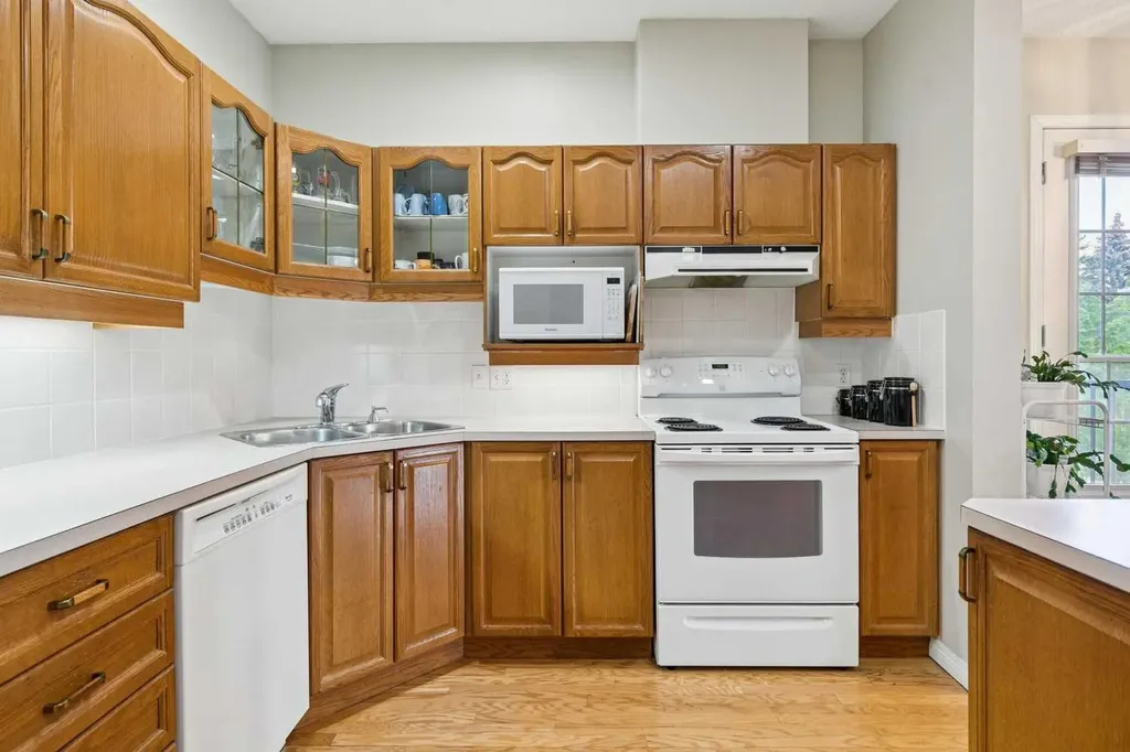 5201 Dalhousie Drive NW Calgary AB T3A 5Y7