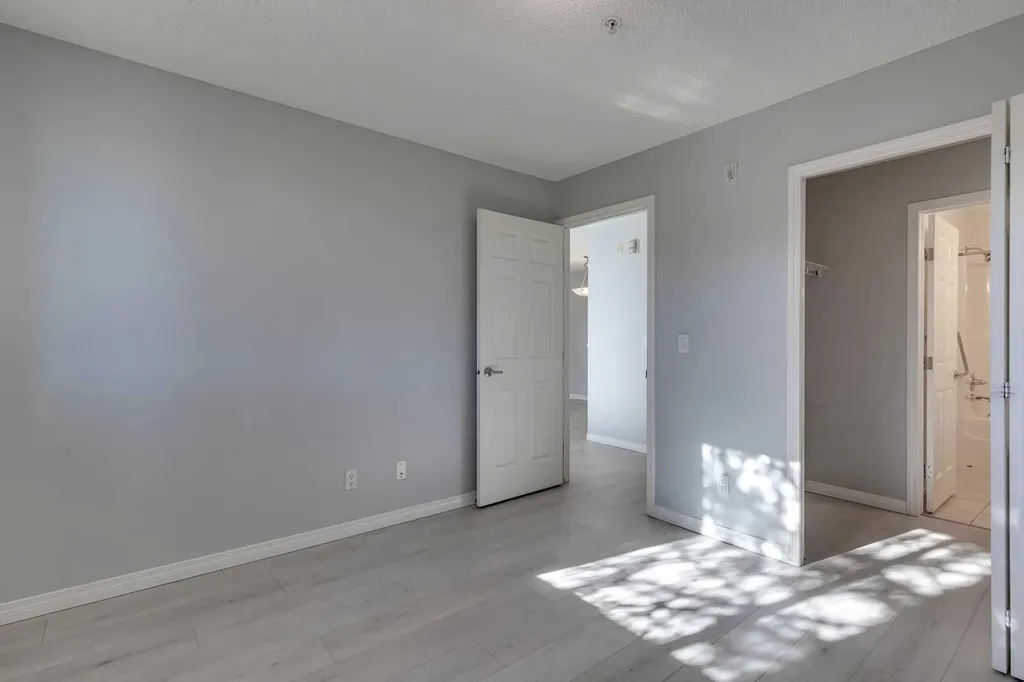 2022 Canyon Meadows Drive SE Calgary AB T2J 7H1