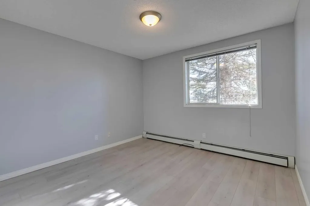 2022 Canyon Meadows Drive SE Calgary AB T2J 7H1