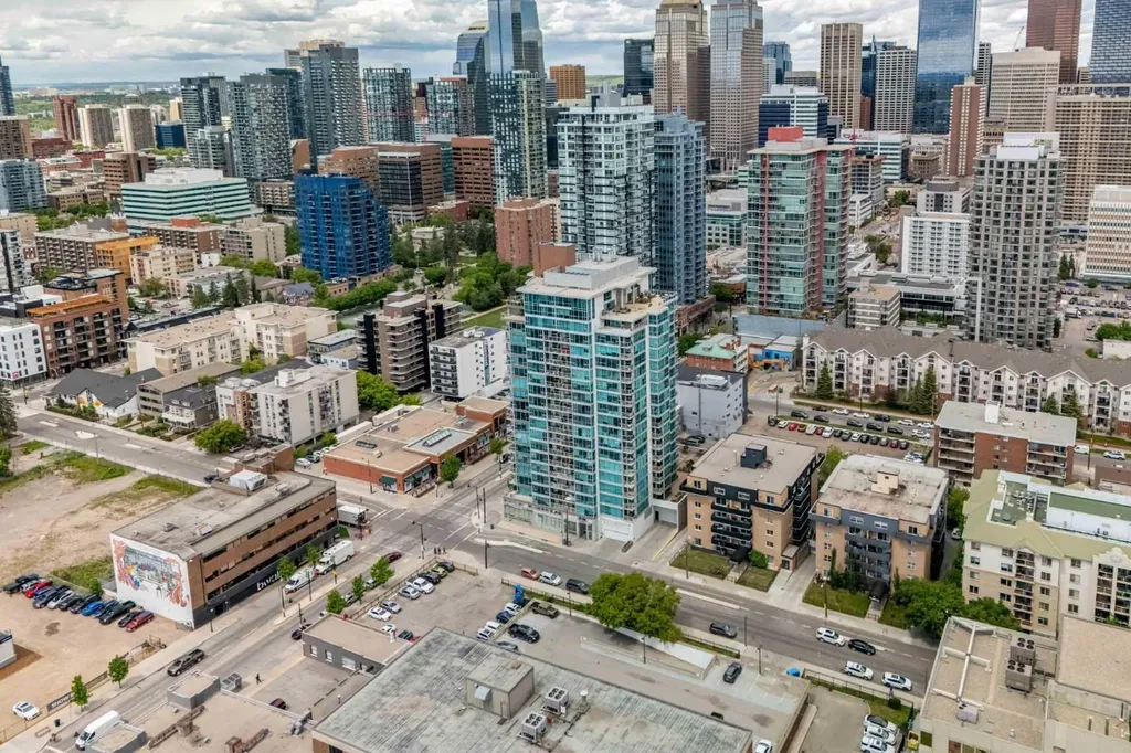 188 15 Avenue SW Calgary AB T2R 1S4