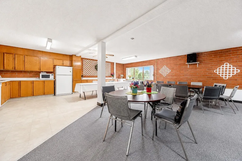 1480 Southview Drive SE Medicine Hat AB T1B 3Z3