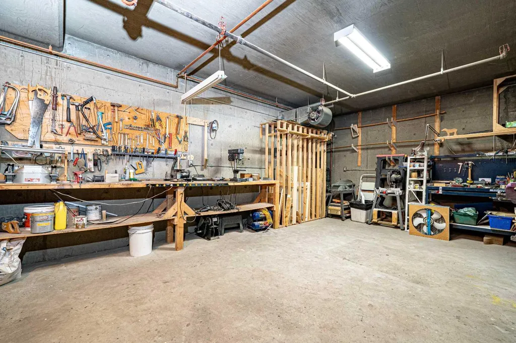 1480 Southview Drive SE Medicine Hat AB T1B 3Z3
