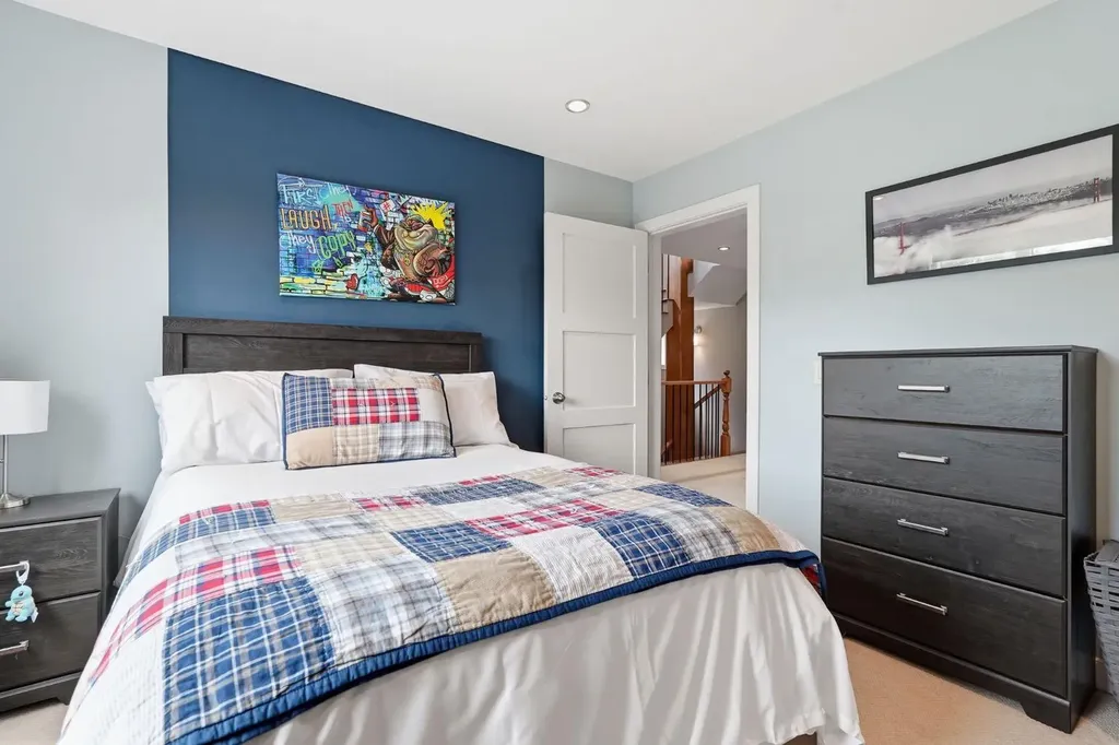 2409 Westmount Road NW Calgary AB T2N 3N9