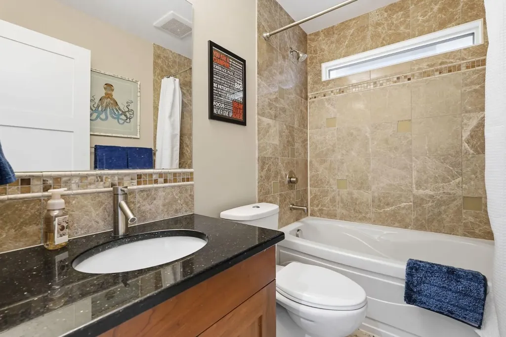 2409 Westmount Road NW Calgary AB T2N 3N9