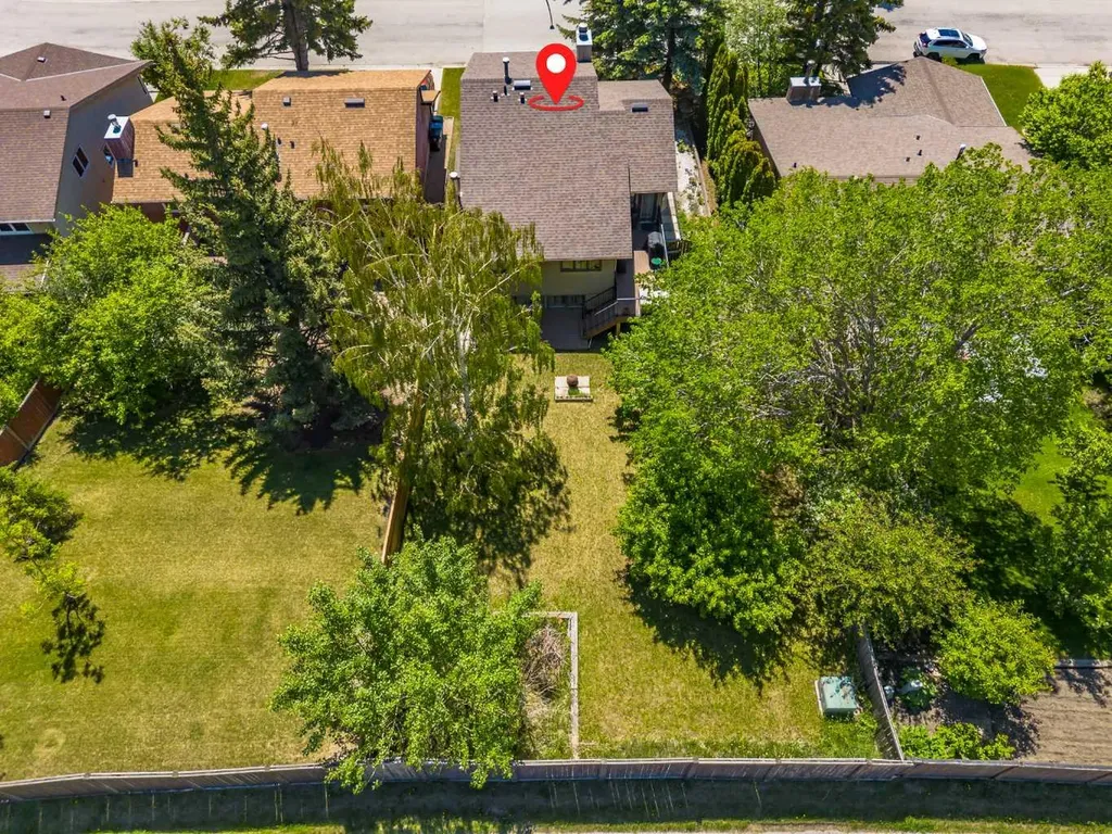 76 Ranchridge Drive NW Calgary AB T3G 1W2
