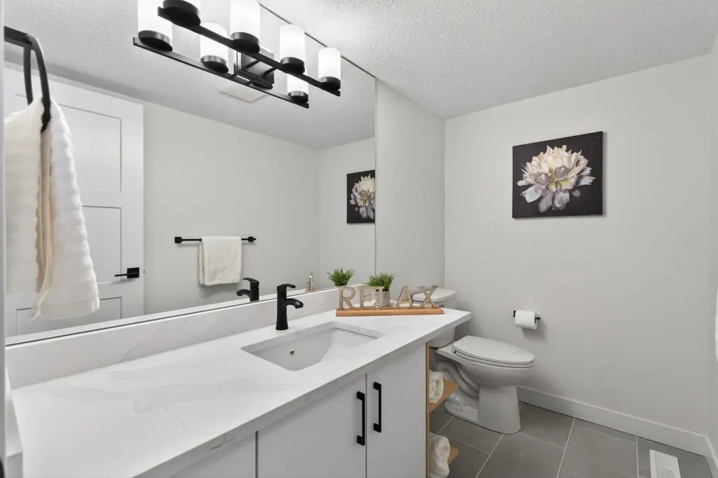 40 Bernard Way NW Calgary AB T3K2E9