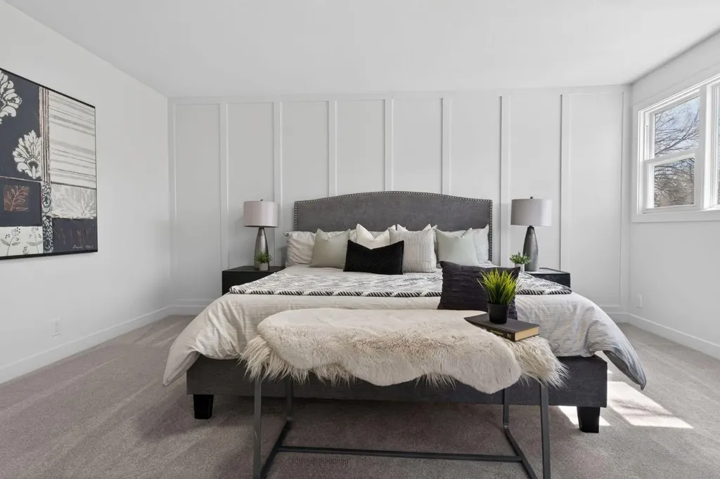 40 Bernard Way NW Calgary AB T3K2E9