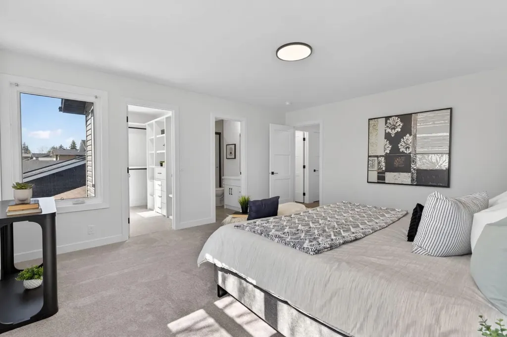 40 Bernard Way NW Calgary AB T3K2E9