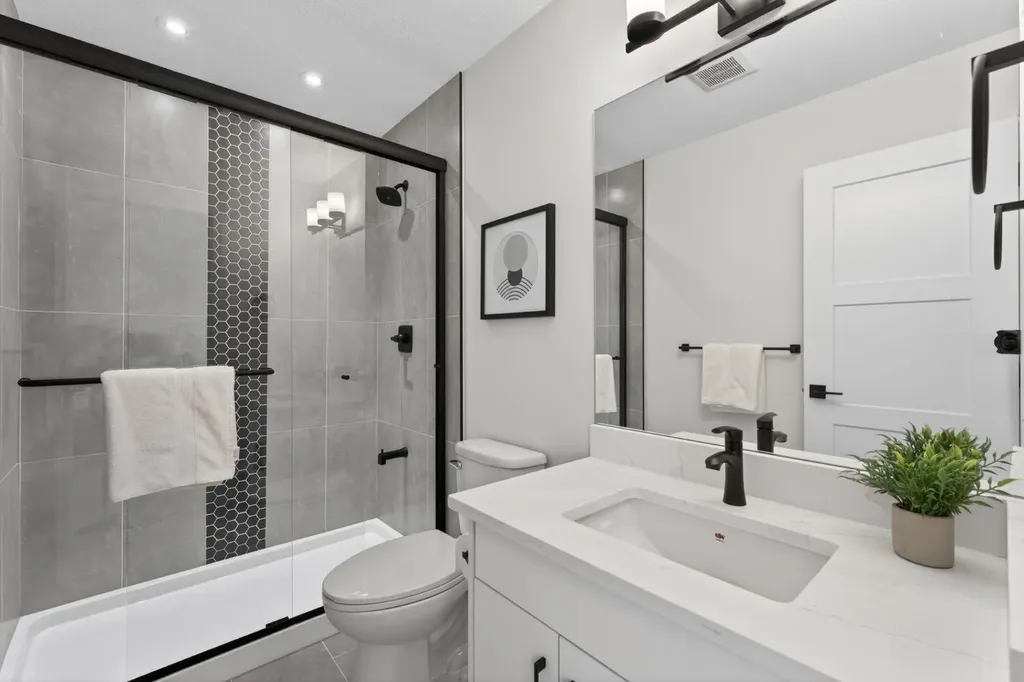 40 Bernard Way NW Calgary AB T3K2E9