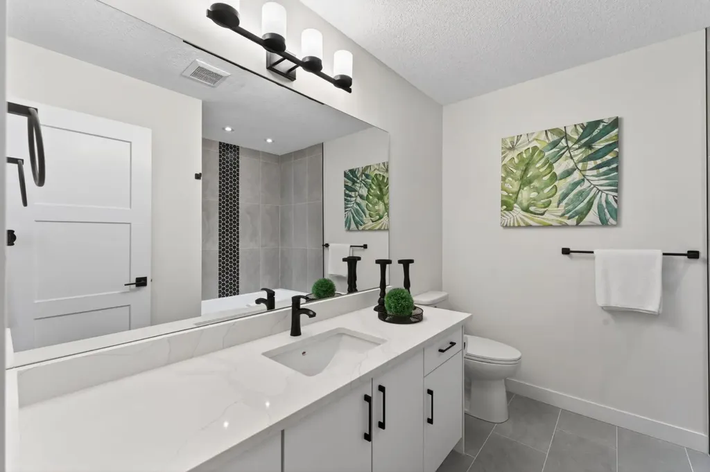40 Bernard Way NW Calgary AB T3K2E9