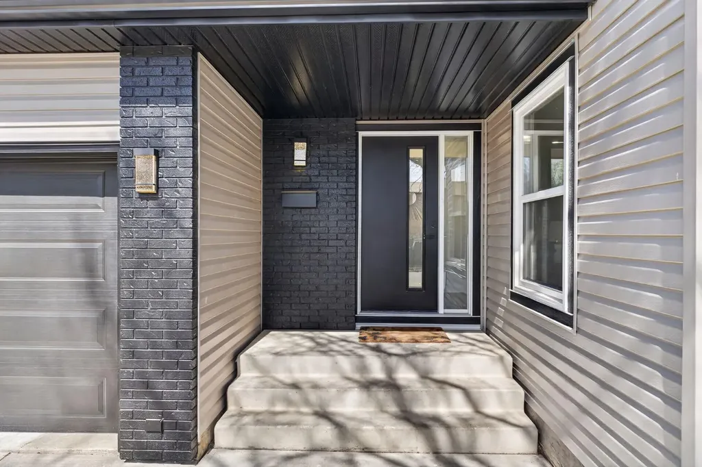 40 Bernard Way NW Calgary AB T3K2E9