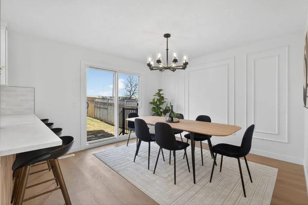 40 Bernard Way NW Calgary AB T3K2E9