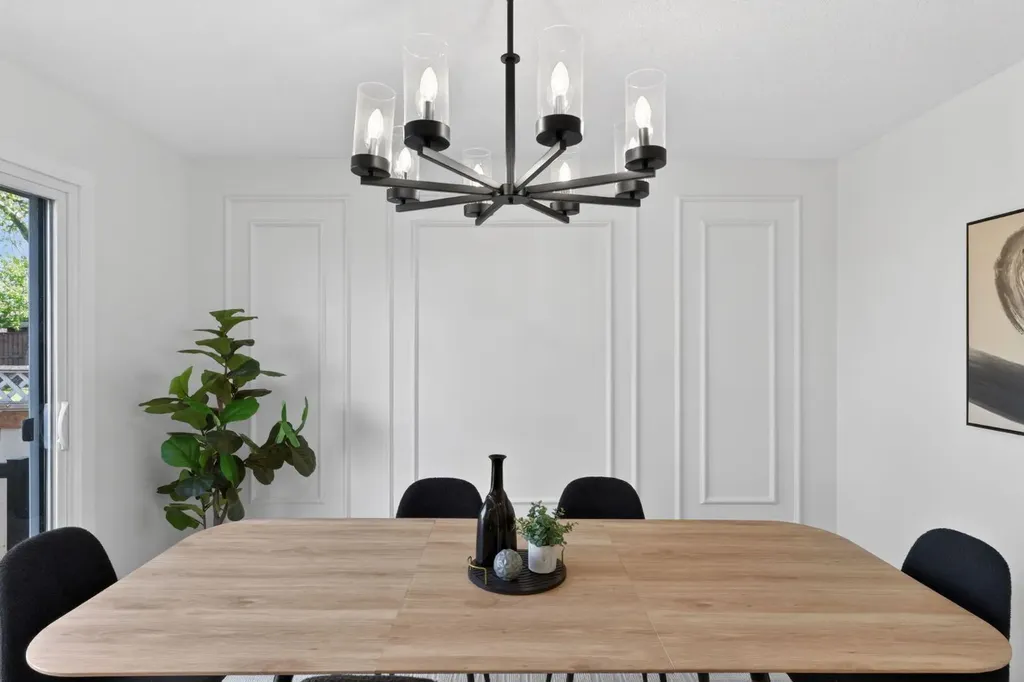 40 Bernard Way NW Calgary AB T3K2E9