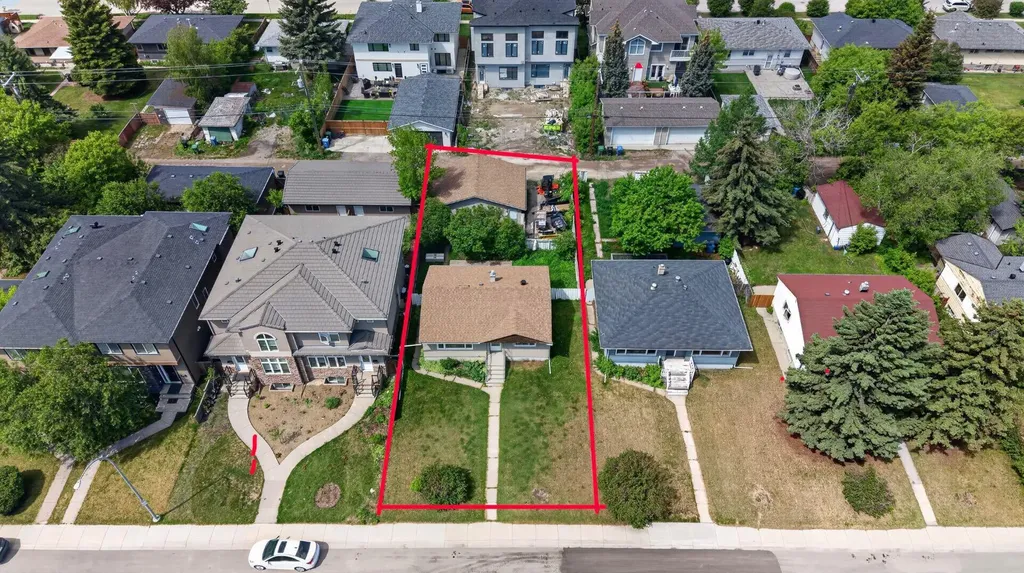 2827 23a Street NW Calgary AB T2M3Y6