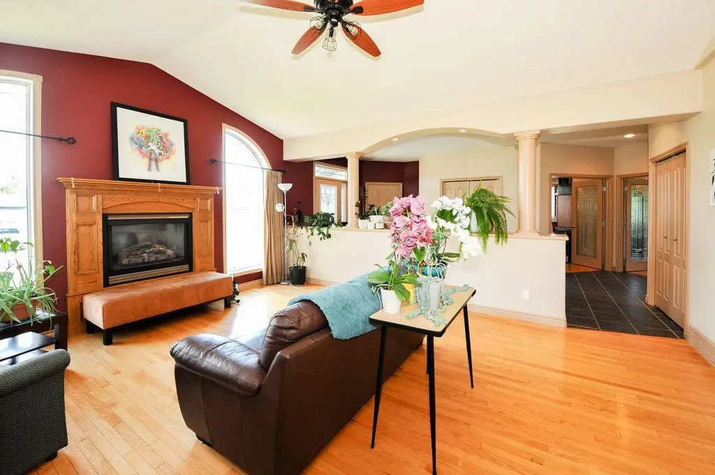 5134 53 Street Daysland AB T0B 1A0