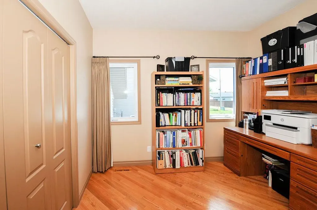 5134 53 Street Daysland AB T0B 1A0