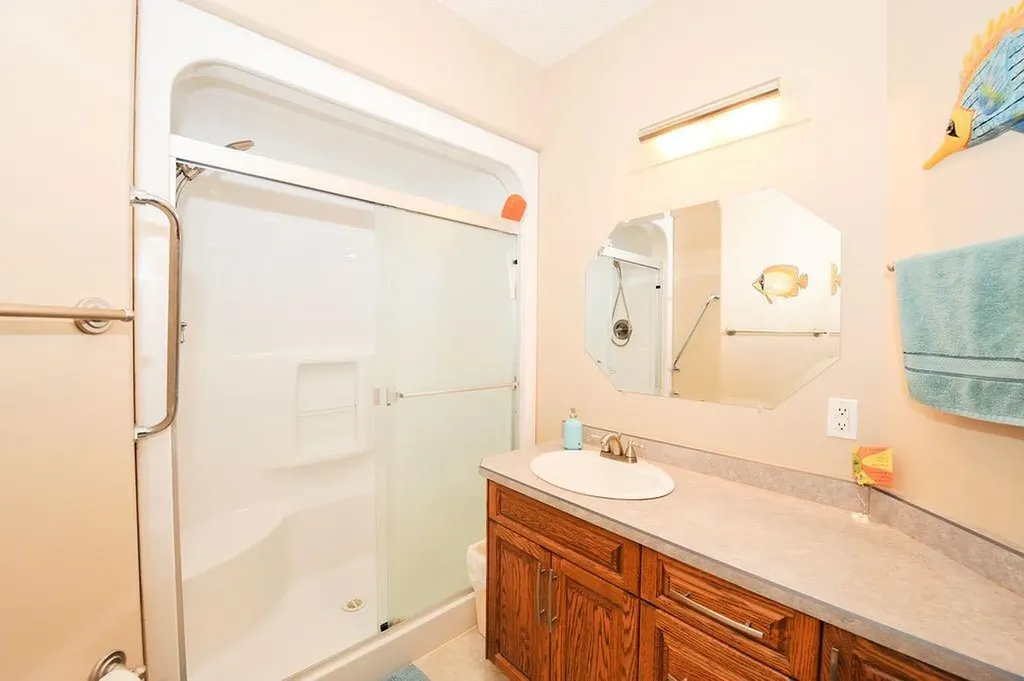 5134 53 Street Daysland AB T0B 1A0