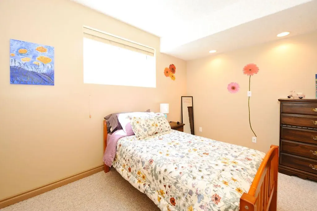 5134 53 Street Daysland AB T0B 1A0