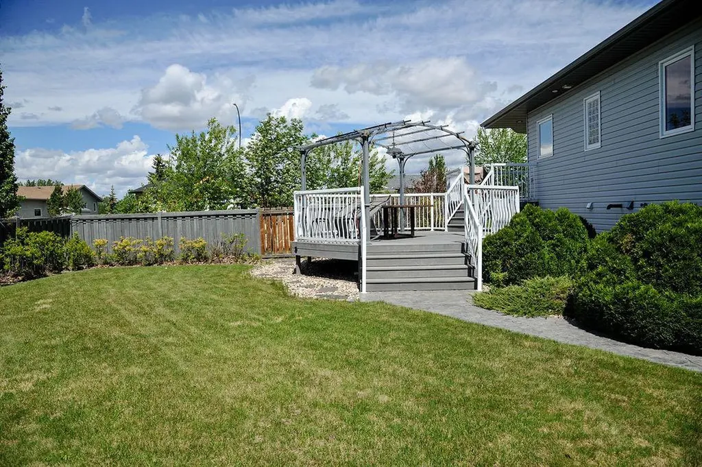 5134 53 Street Daysland AB T0B 1A0