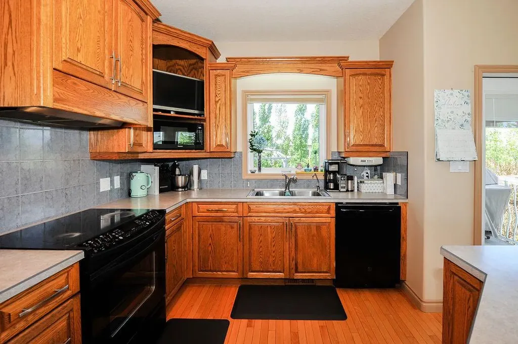 5134 53 Street Daysland AB T0B 1A0