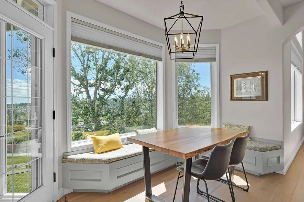 65 Panorama Hills Circle NW Calgary AB T3K 4T5