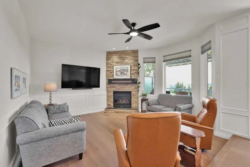 65 Panorama Hills Circle NW Calgary AB T3K 4T5