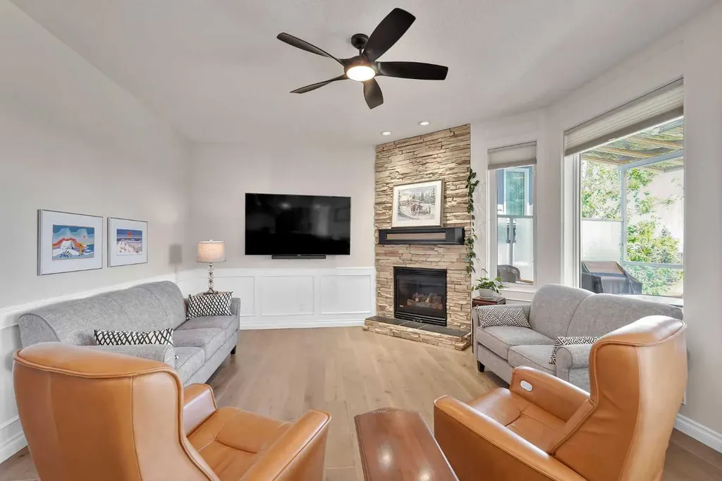 65 Panorama Hills Circle NW Calgary AB T3K 4T5
