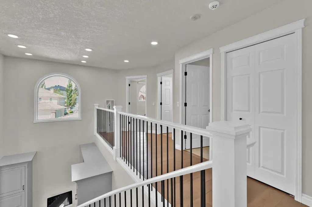 65 Panorama Hills Circle NW Calgary AB T3K 4T5