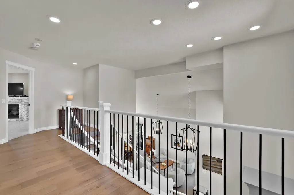 65 Panorama Hills Circle NW Calgary AB T3K 4T5