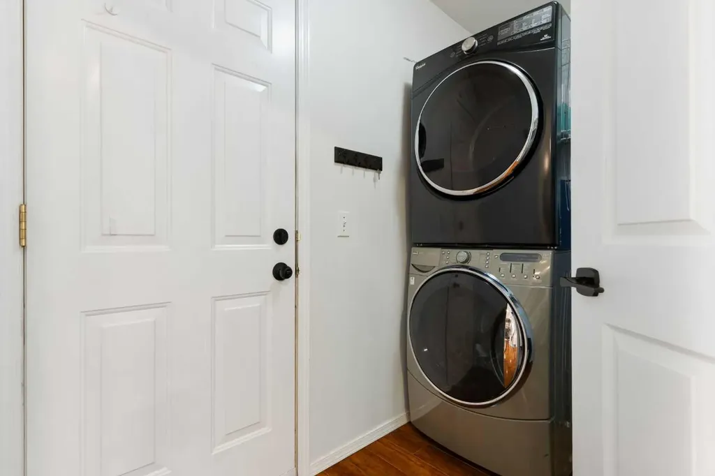 1316 Bayside Avenue SW Airdrie AB T4B 2X5