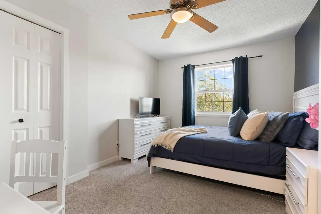 1316 Bayside Avenue SW Airdrie AB T4B 2X5