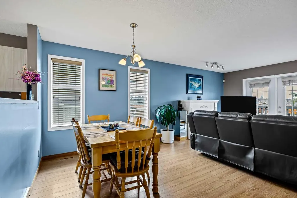 55 Fairways Drive NW Airdrie AB T4B 2T5