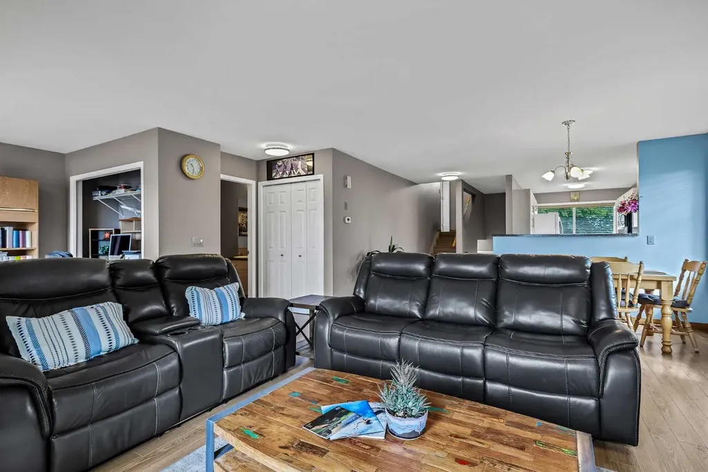 55 Fairways Drive NW Airdrie AB T4B 2T5