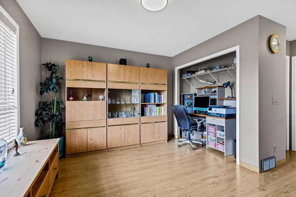 55 Fairways Drive NW Airdrie AB T4B 2T5