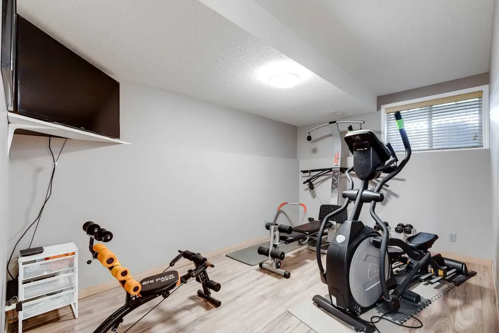 55 Fairways Drive NW Airdrie AB T4B 2T5