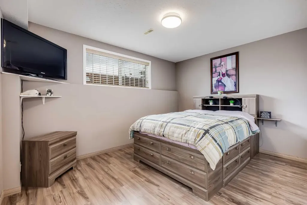55 Fairways Drive NW Airdrie AB T4B 2T5