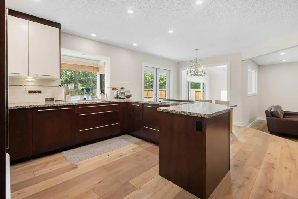 132 Woodhaven Road SW Calgary AB T2W 5N7