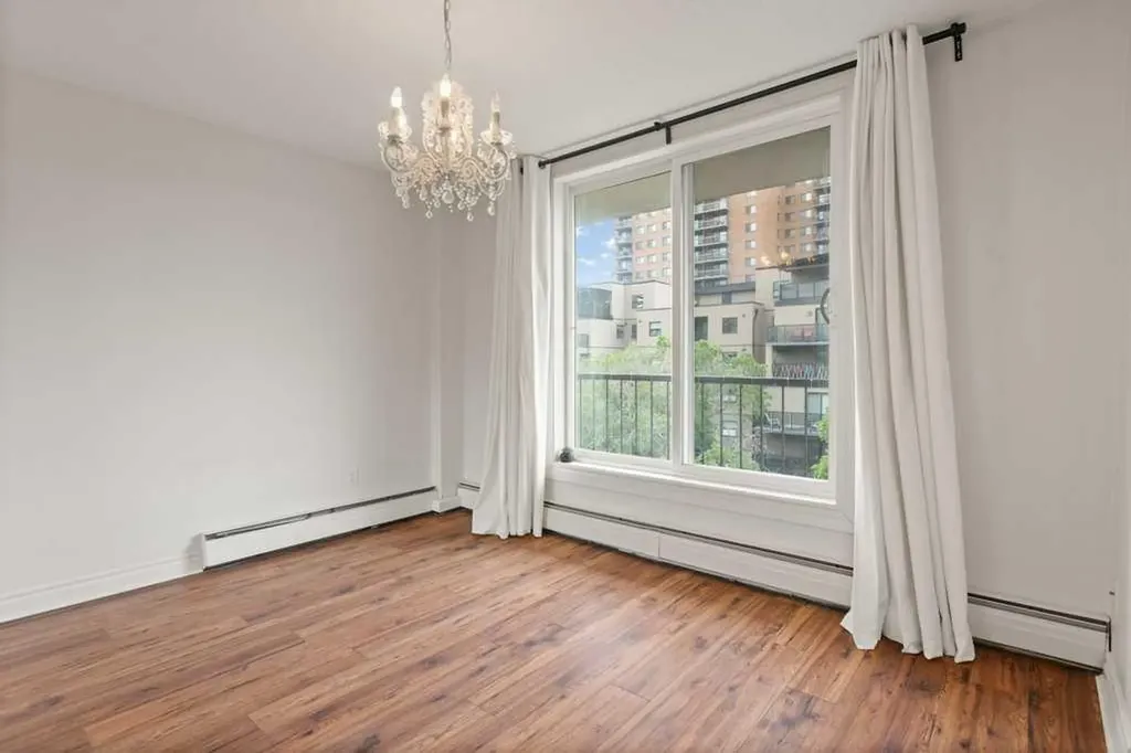 1328 13 Avenue SW Calgary AB T3C 0T3