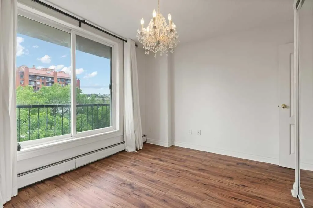 1328 13 Avenue SW Calgary AB T3C 0T3