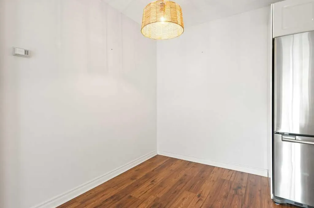 1328 13 Avenue SW Calgary AB T3C 0T3
