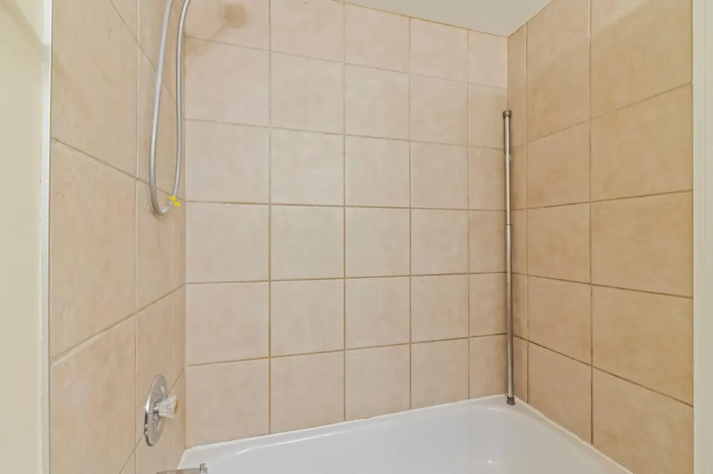 8607 Elbow Drive SW Calgary AB T2V 1K8