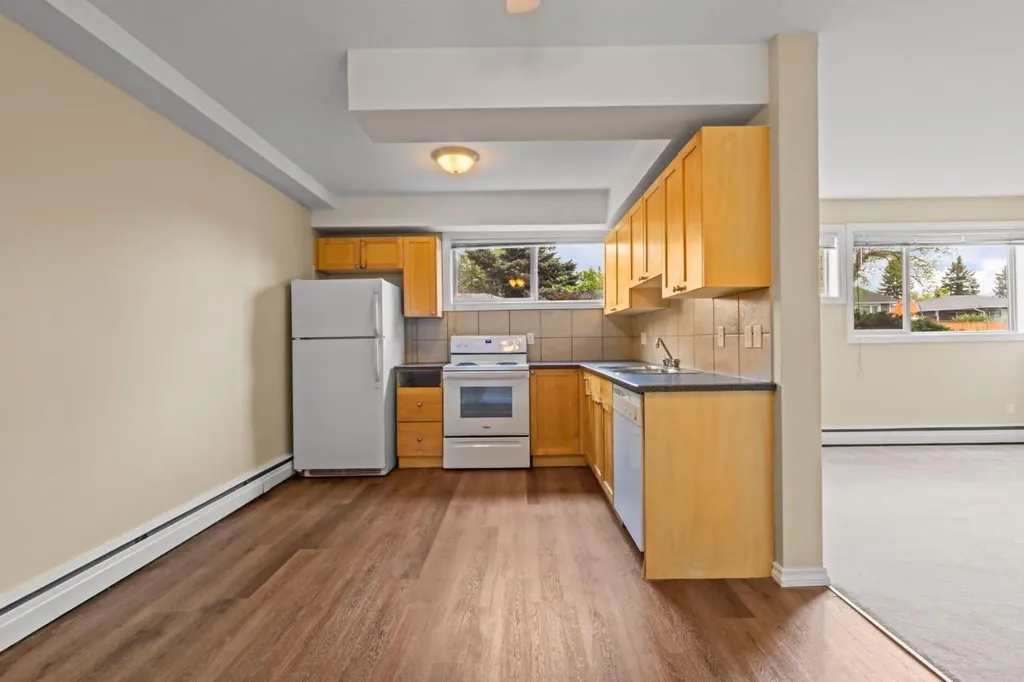 8607 Elbow Drive SW Calgary AB T2V 1K8