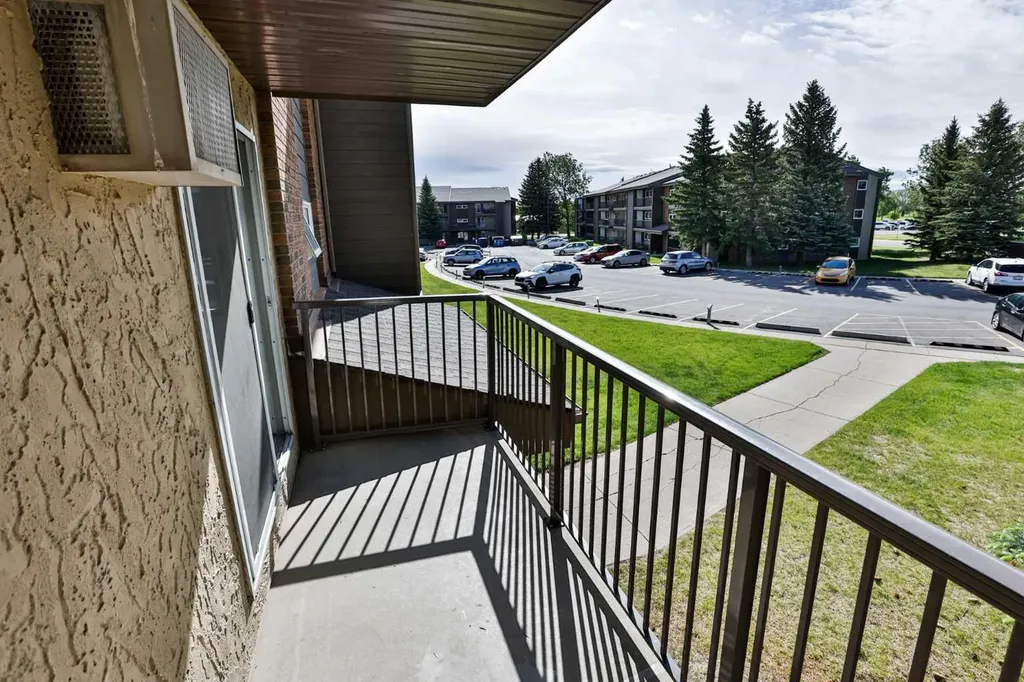 405 Columbia Boulevard W Lethbridge AB T1K 5R8