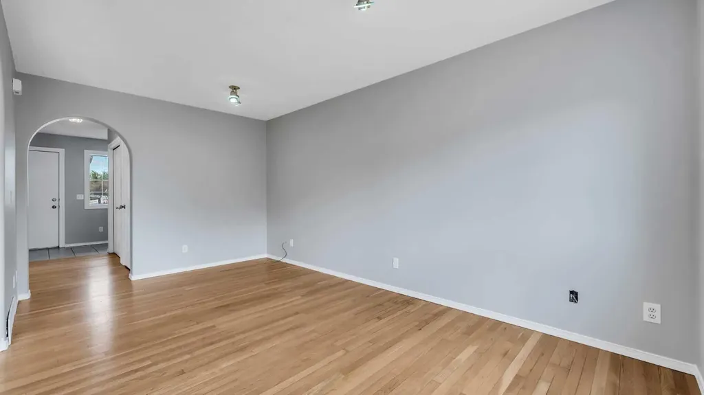 187 Coral Springs Circle NE Calgary AB T3J 3P6