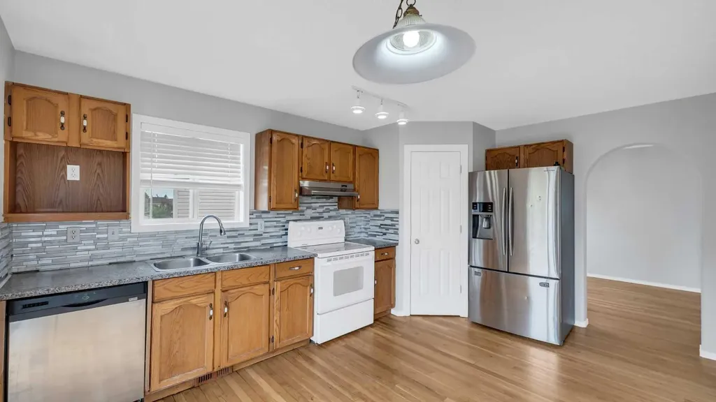 187 Coral Springs Circle NE Calgary AB T3J 3P6