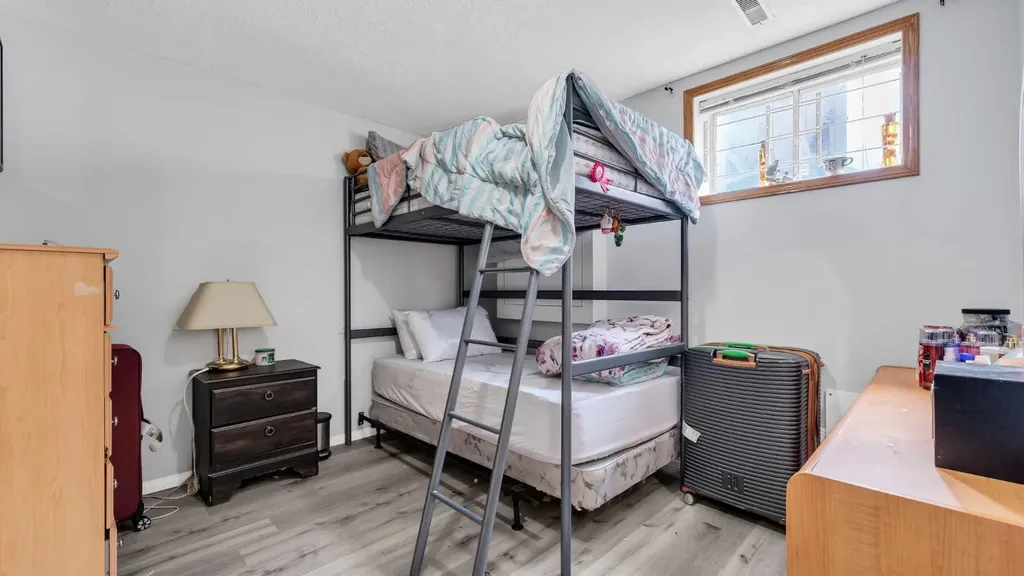 187 Coral Springs Circle NE Calgary AB T3J 3P6