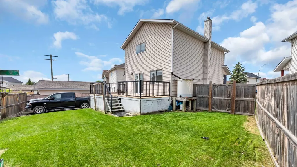 187 Coral Springs Circle NE Calgary AB T3J 3P6